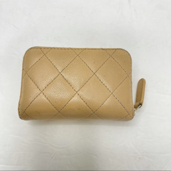 CHANEL Quilted Zip Around Coin Purse - Picture 2 of 16